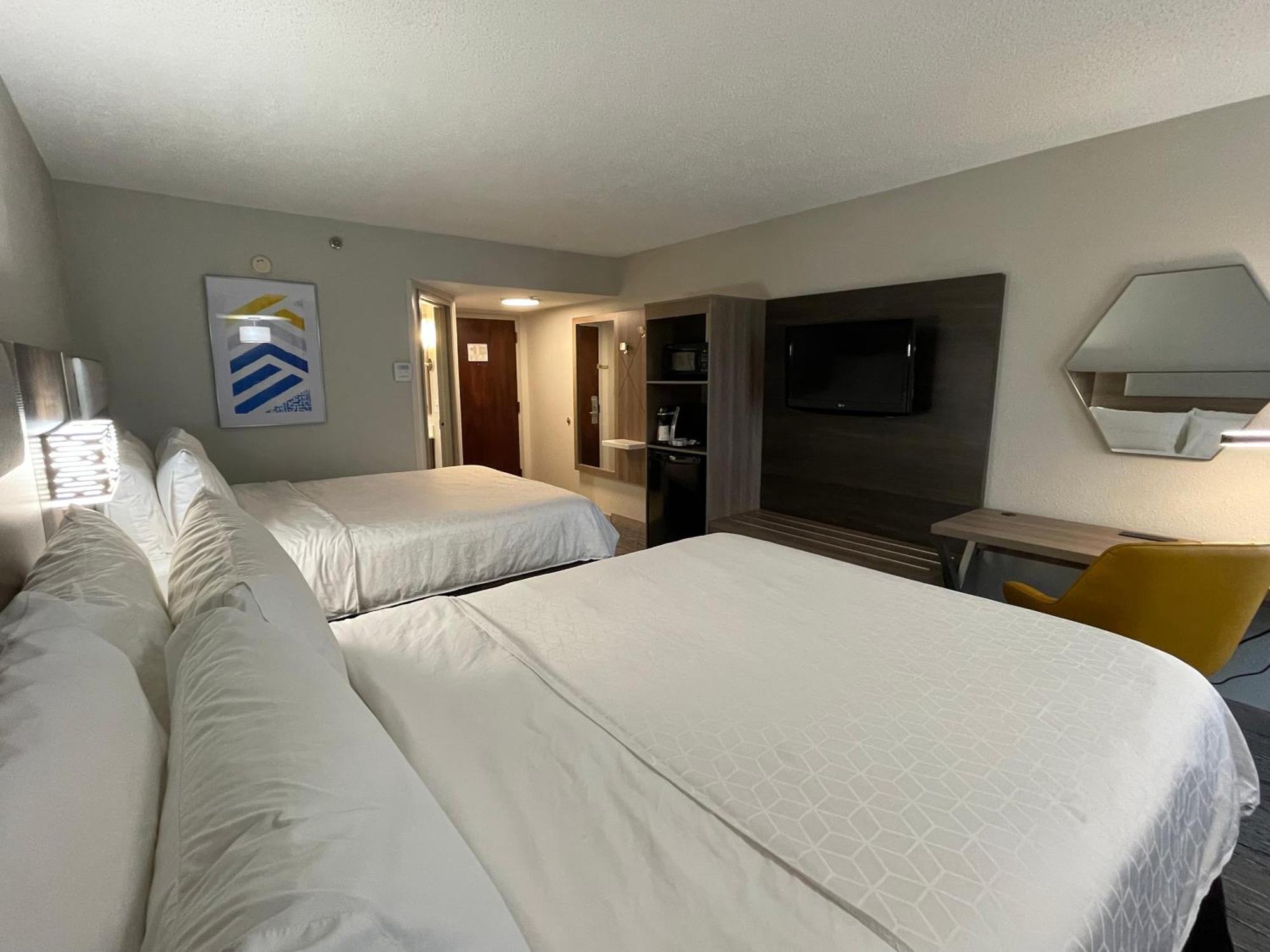 Holiday Inn Express Burlington By Ihg Buitenkant foto
