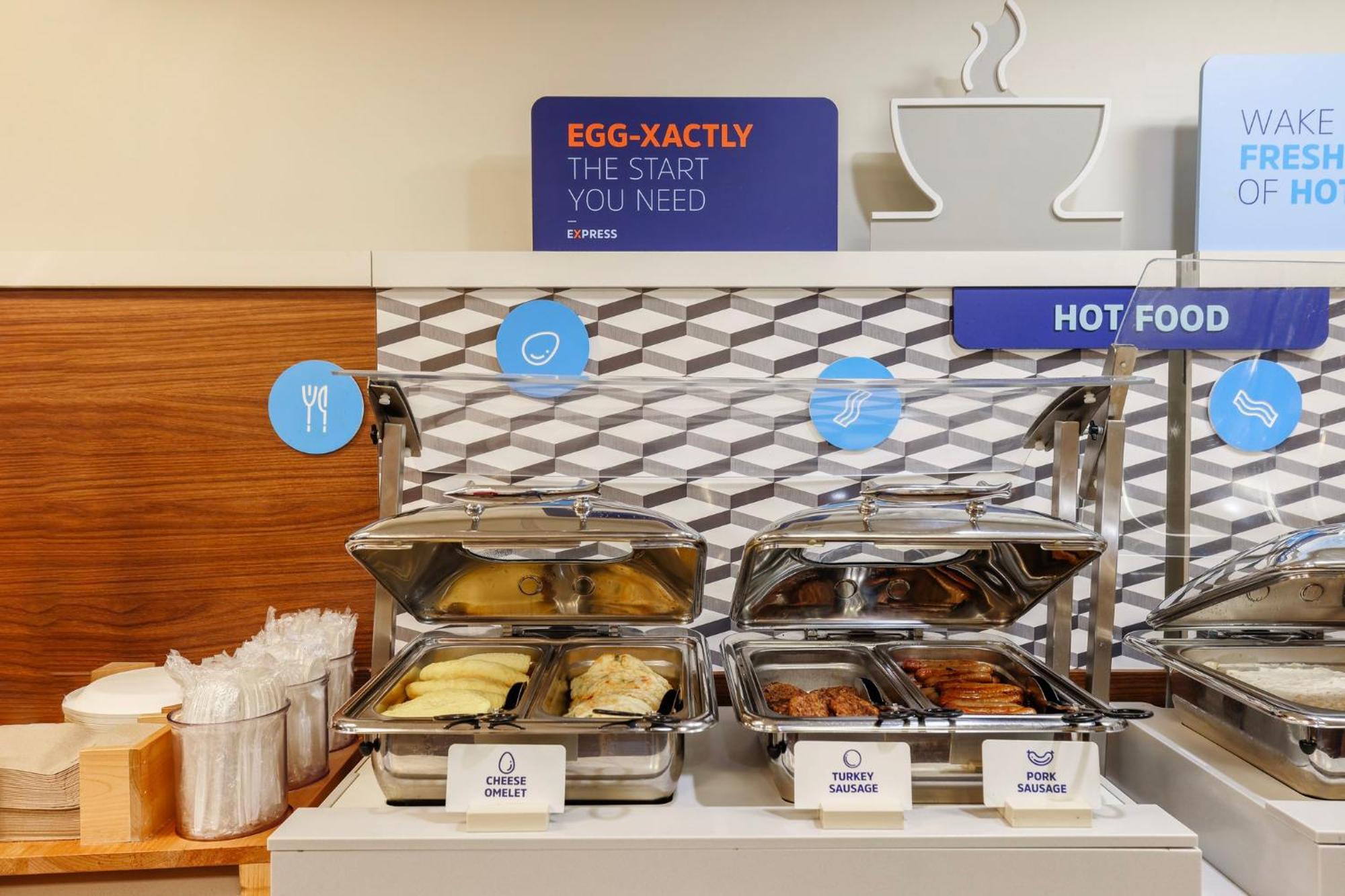 Holiday Inn Express Burlington By Ihg Buitenkant foto