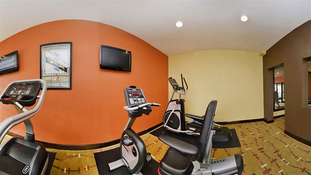 Holiday Inn Express Burlington By Ihg Buitenkant foto