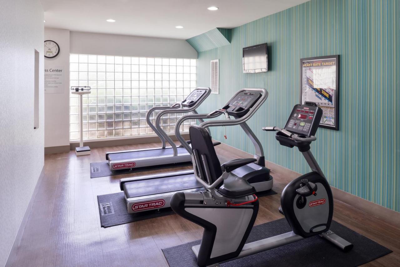 Holiday Inn Express Burlington By Ihg Buitenkant foto